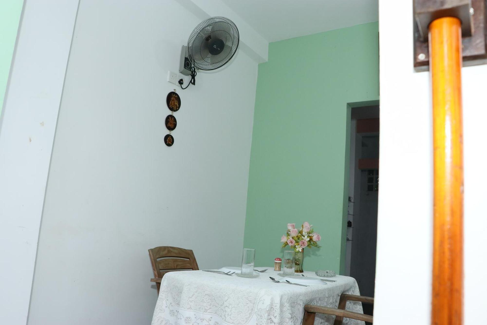 Sheru Guest Matara Exterior photo